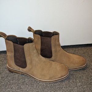 Chelsea Boots - Sz 9 - Chestnut